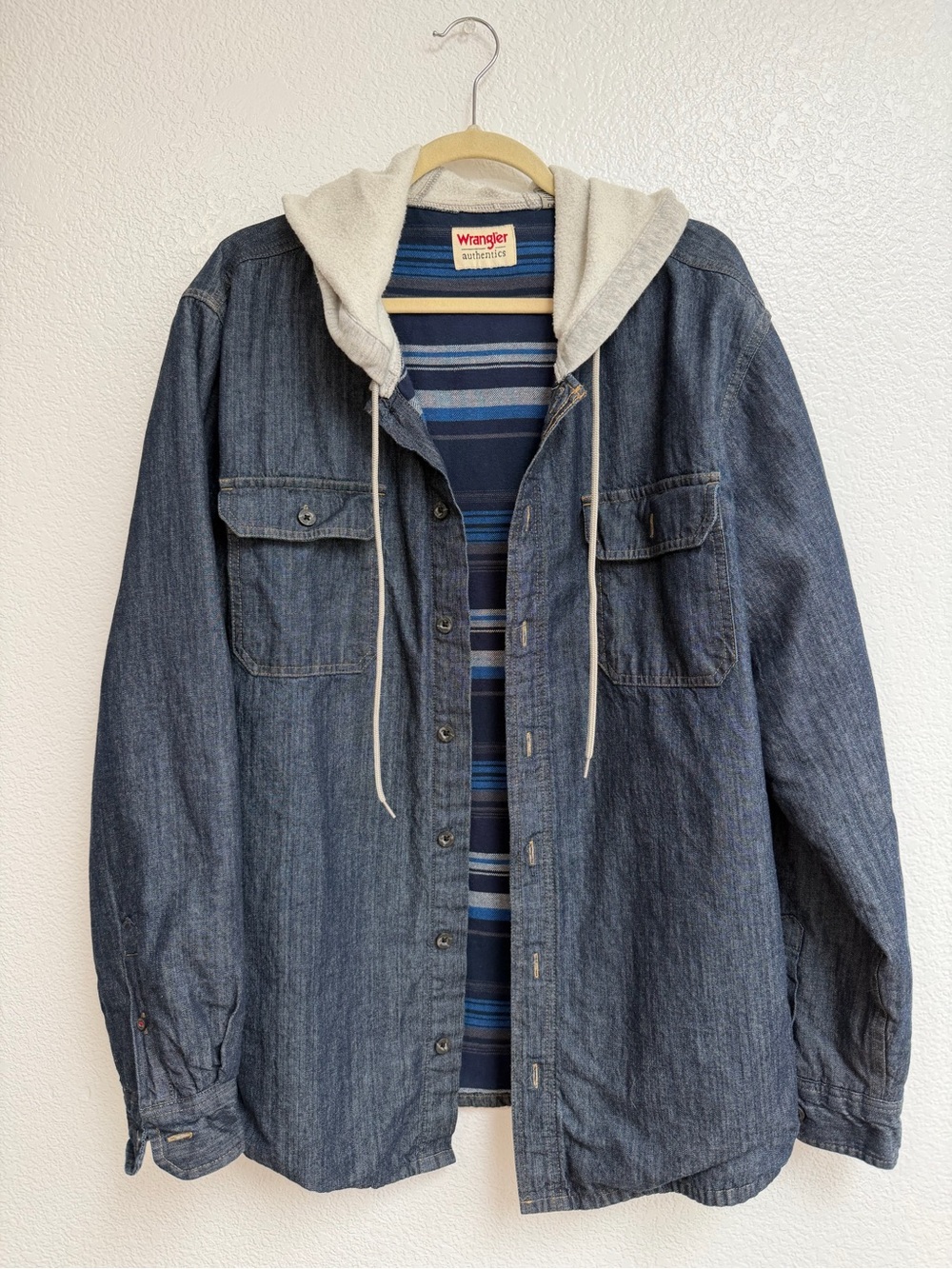 Wrangler Authentics Men’s Hooded Denim Shirt Jacket Large